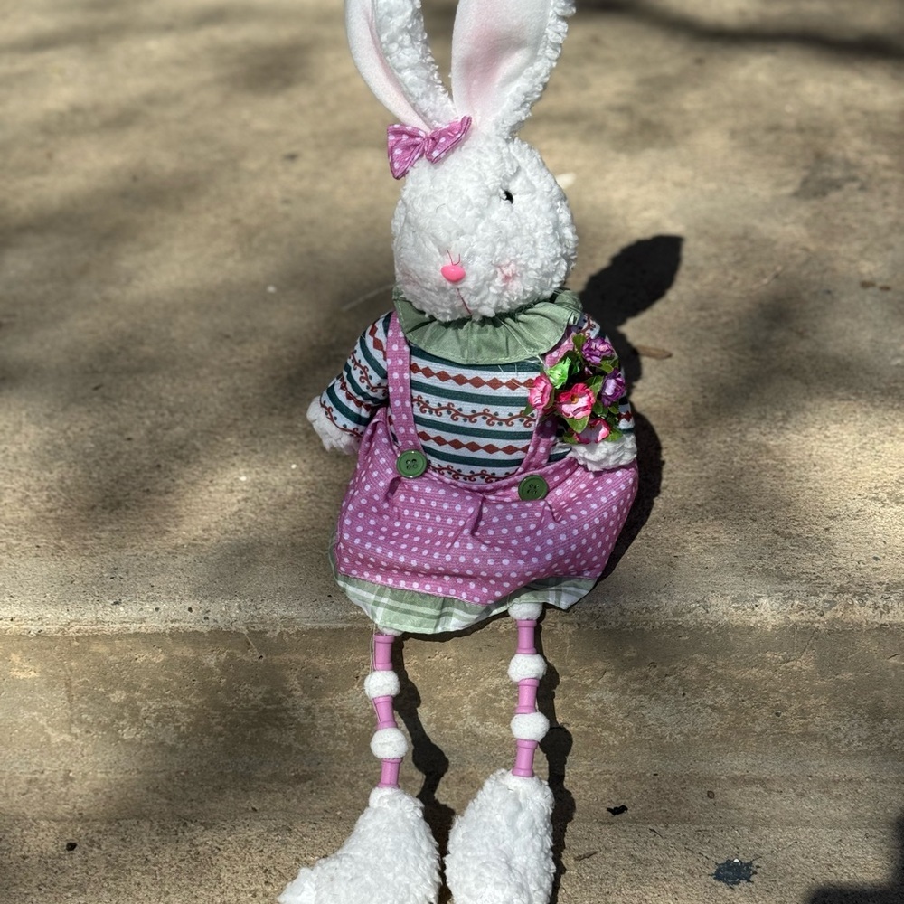 Plush Bunny Shelf Sitter Easter Decor‎
